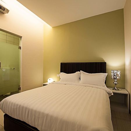Seven Hotel Putatan Zewnętrze zdjęcie