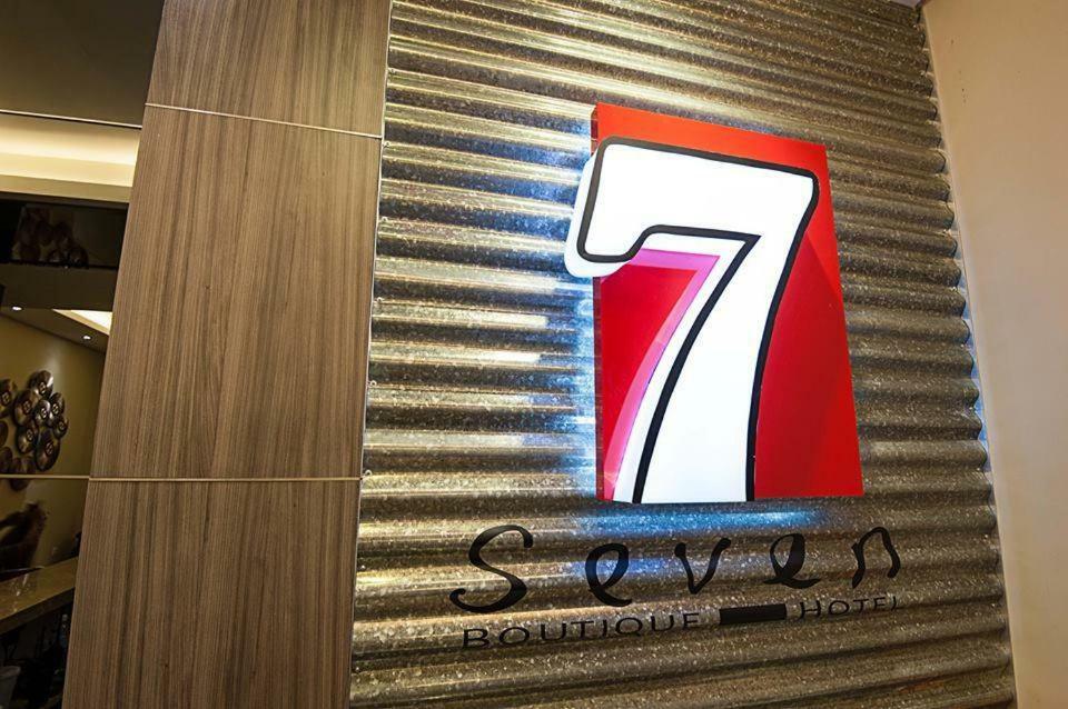 Seven Hotel Putatan Zewnętrze zdjęcie
